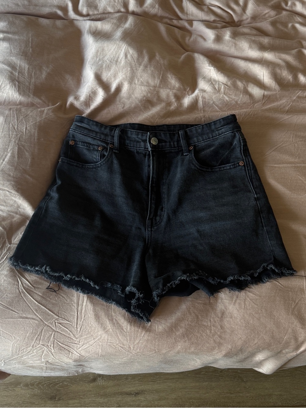 American Eagle High Waisted Stretch Shorts